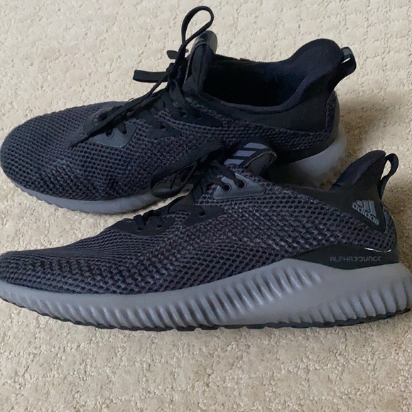 Women’s Adidas ALPHABOUNCE sneaker - Picture 3 of 7